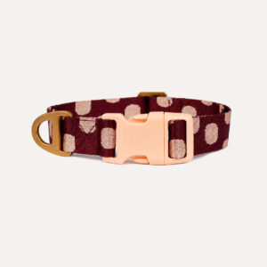 Dot dog collar