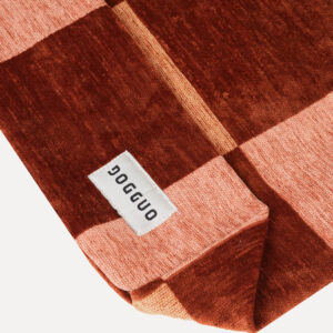 Block cover for flat dog bed