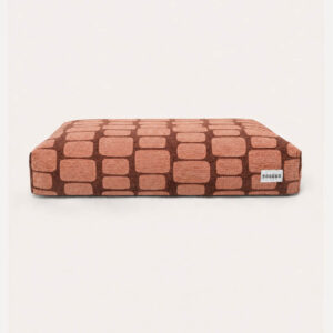 Staple stones dog bed